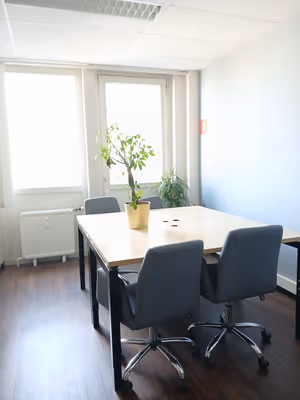 7 Person Coworking Desk