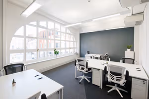 4 Person Private Office