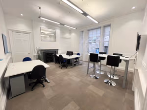 4 Person Private Office