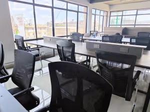 5 Person Coworking Desk
