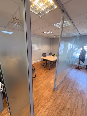1 Person Coworking Desk