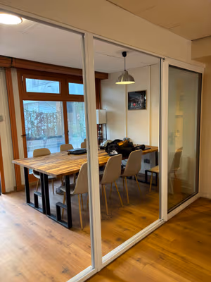 34 Person Coworking Desk