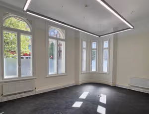 13 Person Private Office