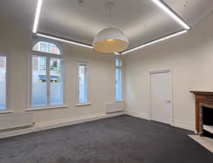 12 Person Private Office