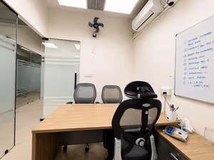 1 Person Private Office