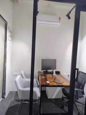 5 Person Private Office