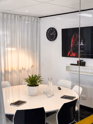 4 Person Private Office