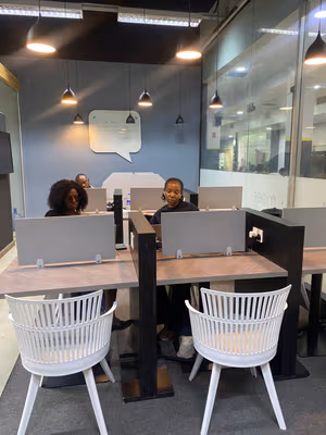 5 Person Coworking Desk