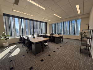 5 Person Private Office