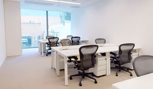 17 Person Private Office