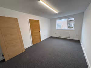 1 Person Private Office