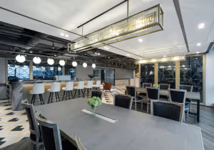 4 Person Coworking Desk