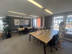 15 Person Private Office