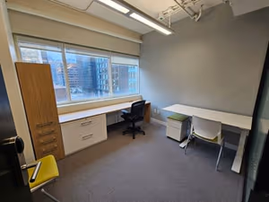 4 Person Private Office