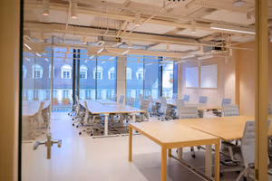 1 Person Coworking Desk