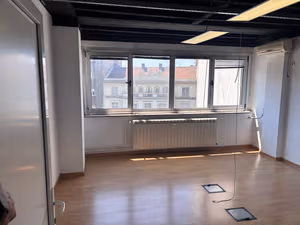 30 Person Private Office