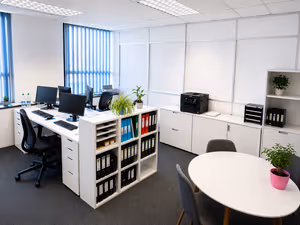 100 Person Private Office