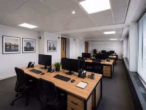 1 Person Private Office