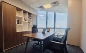 40 Person Coworking Desk