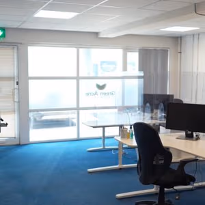 5 Person Private Office