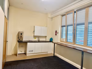 40 Person Enterprise Suite