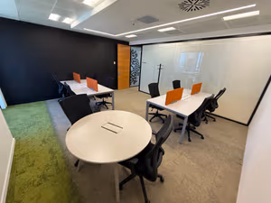 10 Person Private Office