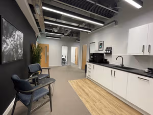 3 Person Private Office