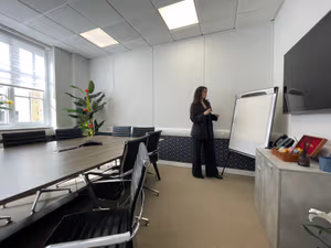 4 Person Private Office