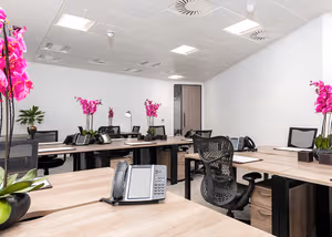 8 Person Private Office