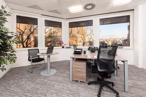 5 Person Private Office