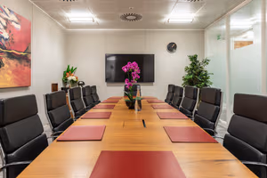 40 Person Private Office