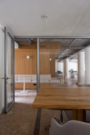 1 Person Coworking Desk