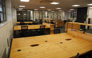 7 Person Coworking Desk