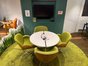 7 Person Coworking Desk