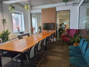 5 Person Private Office
