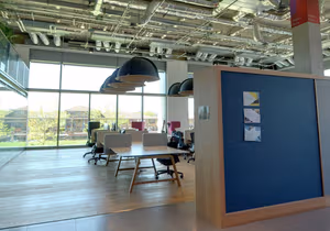 1 Person Coworking Desk