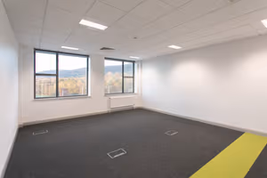 10 Person Private Office