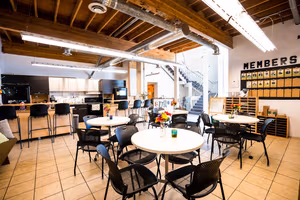 1 Person Coworking Desk