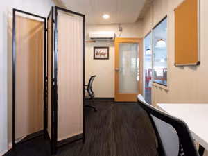 1 Person Private Office