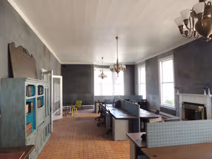 4 Person Coworking Desk