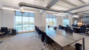 5 Person Private Office