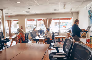 1 Person Coworking Desk