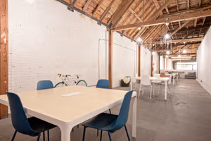 4 Person Coworking Desk