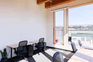 10 Person Private Office