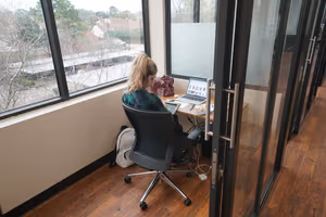 1 Person Coworking Desk