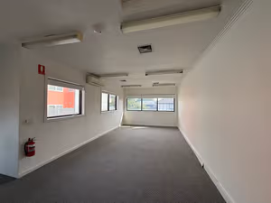 7 Person Private Office