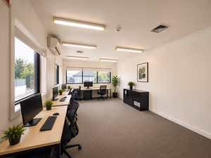 7 Person Private Office