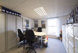 7 Person Private Office