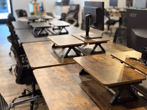 1 Person Coworking Desk