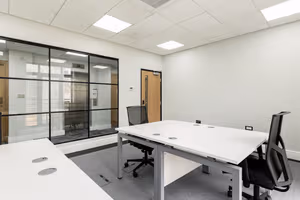 5 Person Private Office